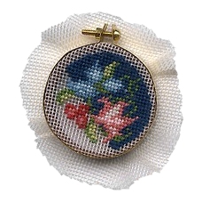 #103A - Chippendale Flowers Hoop Project